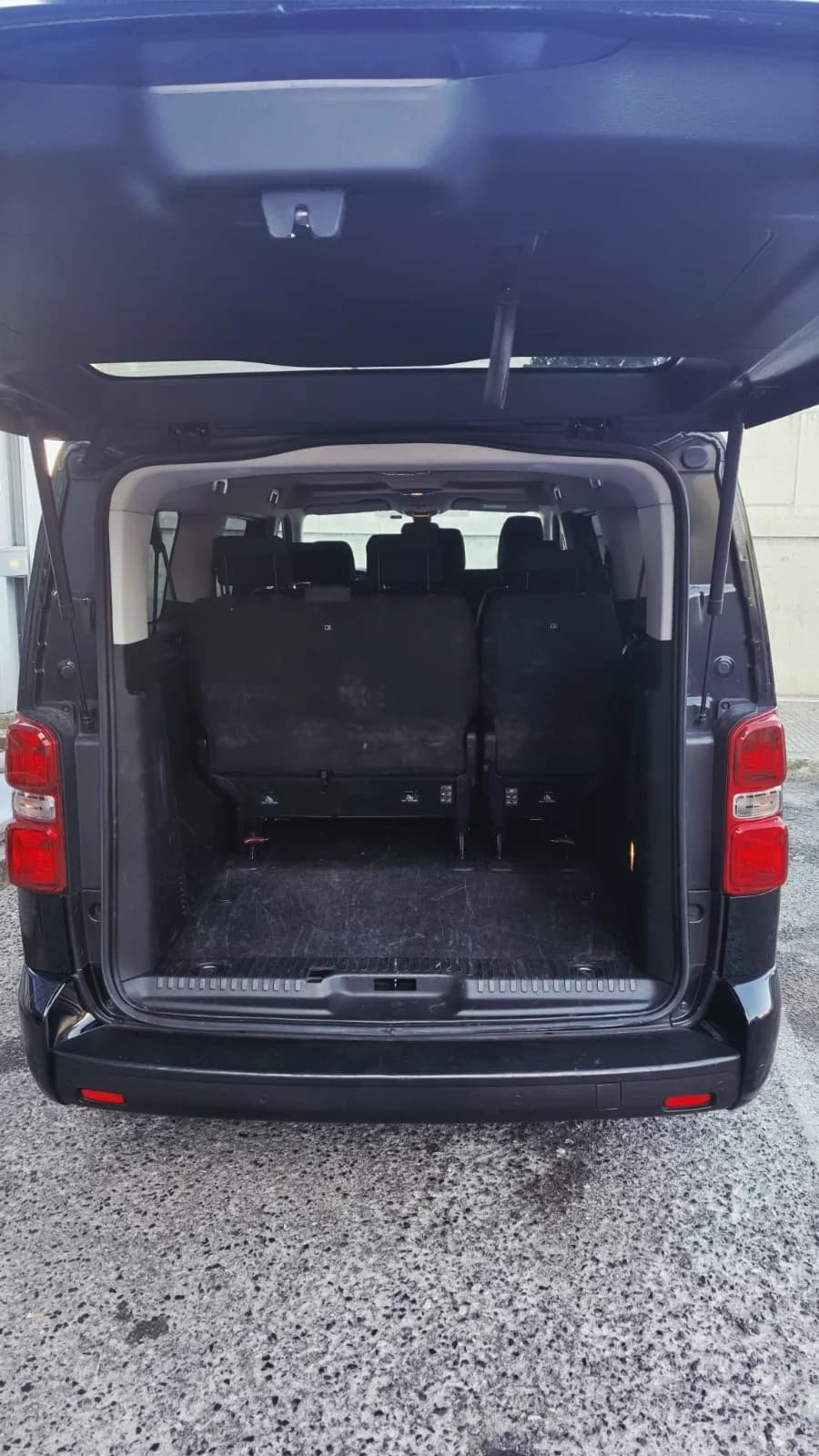 Airport to Hotel Transfer -Van for 8  1