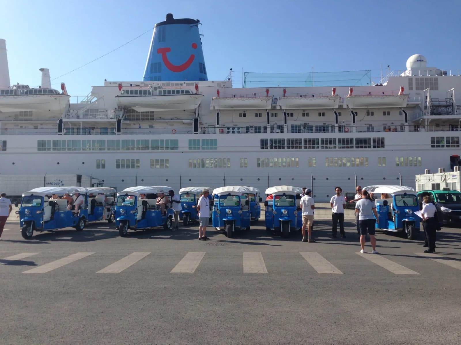 Tuk-tuk tour of Lisbon 3